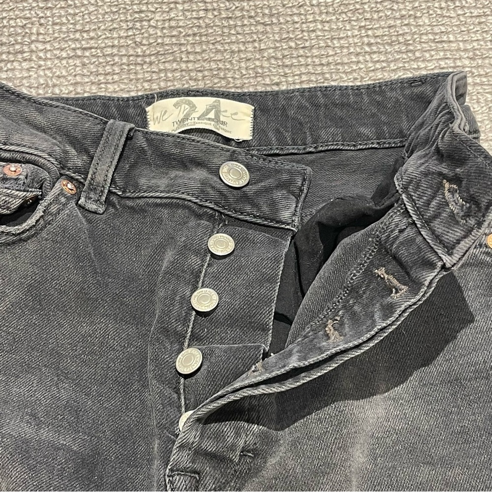 Free People Zuri Mom Jeans in Dusty Roads (24) - Picture 4 of 8